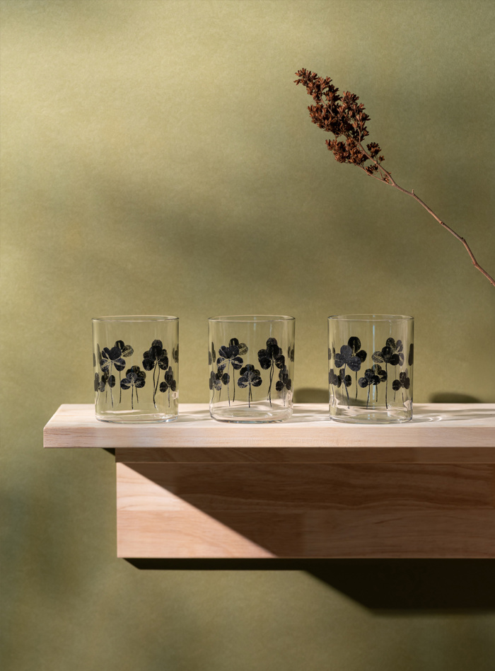 Clover drinking glass