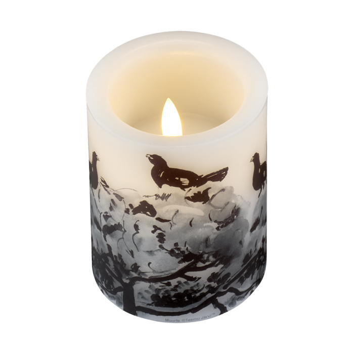 Winter capercaillie candle